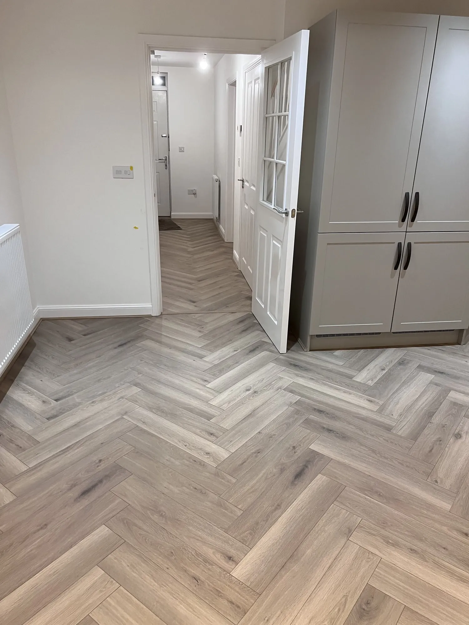Herringbone laminate (Kronotex), Abingdon