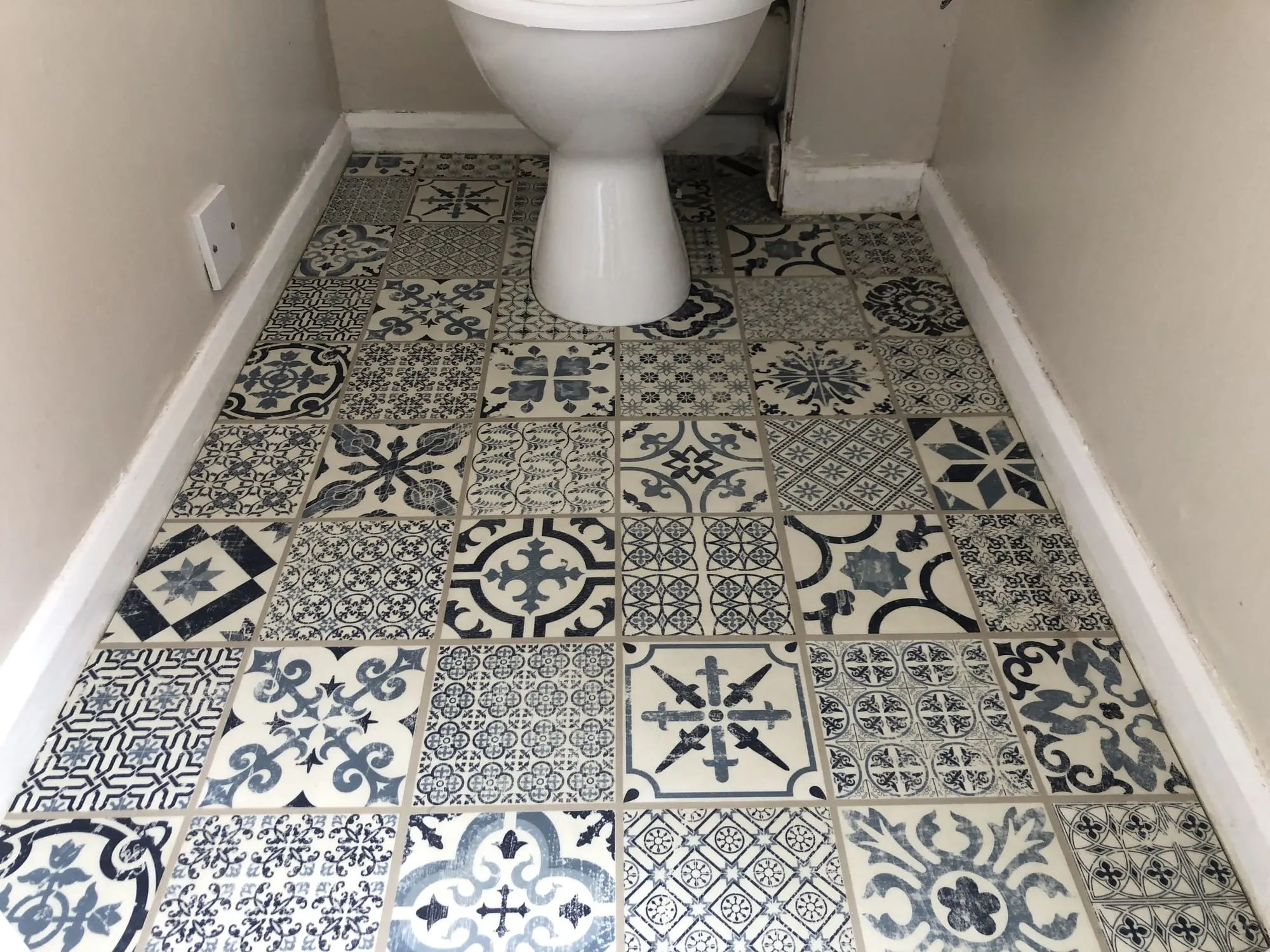 LVT click in a bathroom, Abingdon